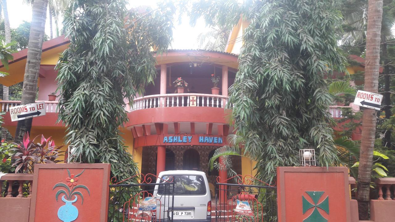 Ashley Holiday House Hotel Calangute Exterior photo