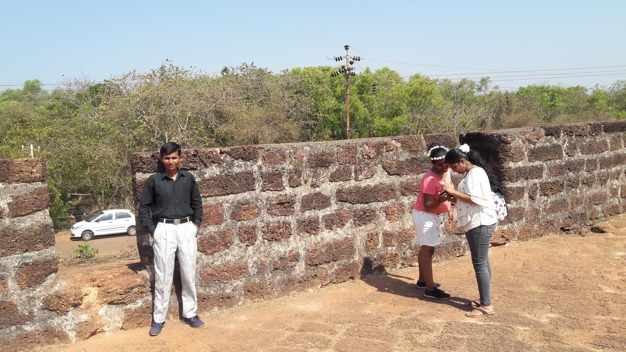 Ashley Holiday House Hotel Calangute Exterior photo