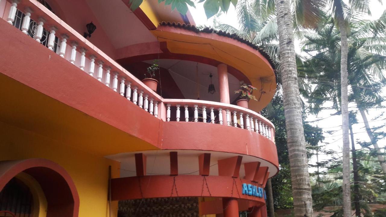 Ashley Holiday House Hotel Calangute Exterior photo